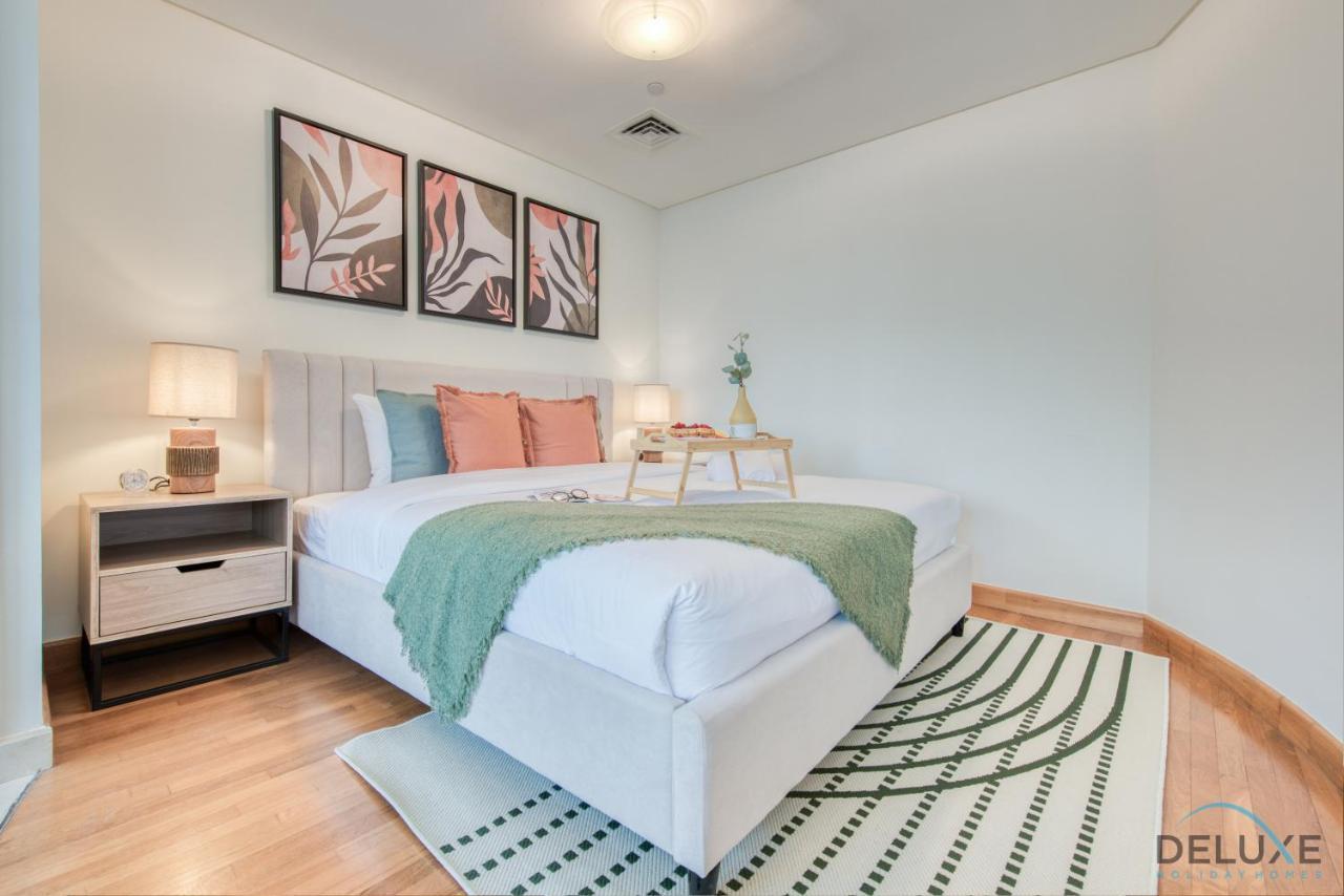 Unbeatable Rate Stylish 1Br With Balcony Near Metro By Deluxe Holiday Homes ดูไบ ภายนอก รูปภาพ